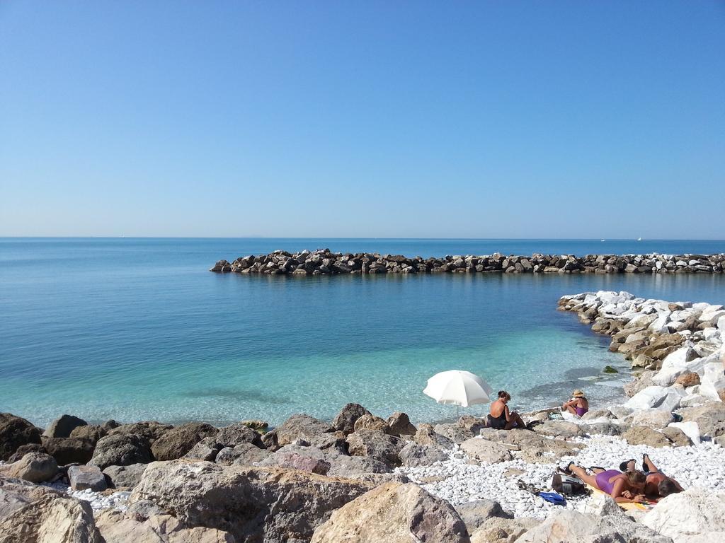 Villino Ermione Otel Marina Di Pisa Dış mekan fotoğraf