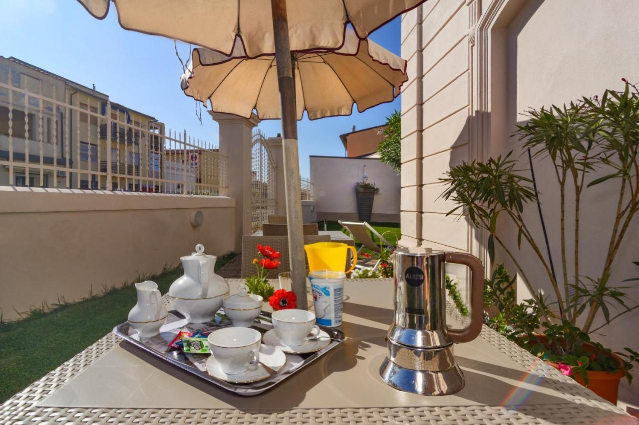 Villino Ermione Otel Marina Di Pisa Dış mekan fotoğraf