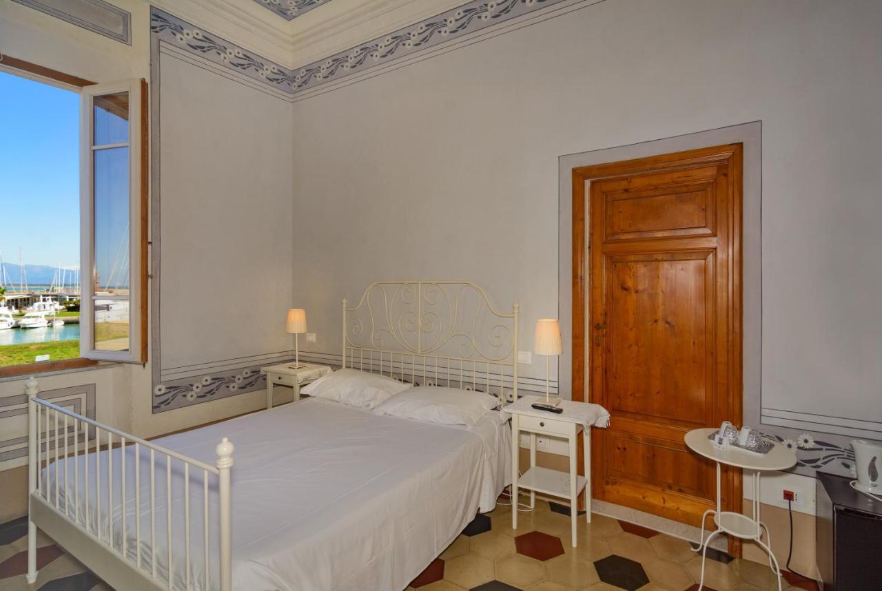 Villino Ermione Otel Marina Di Pisa Dış mekan fotoğraf
